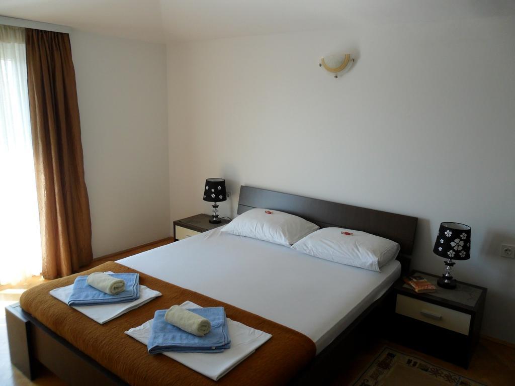 Apartments Kalluka Светі-Стефан Номер фото
